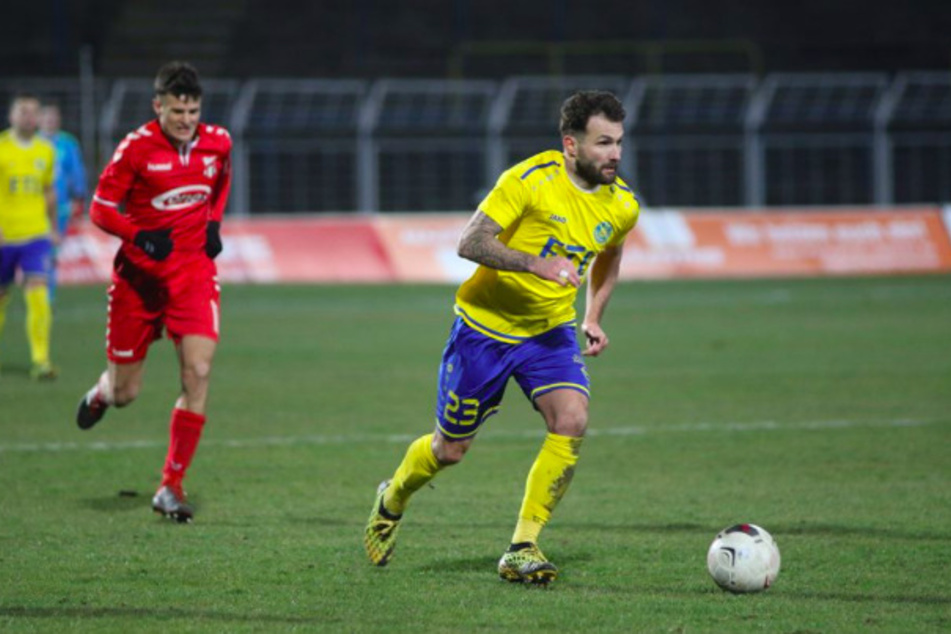Lok Leipzig muss noch etwas länger auf seine Chance im Halbfinale des Sachsenpokals warten. Die Spiele wurden nun abgesagt.