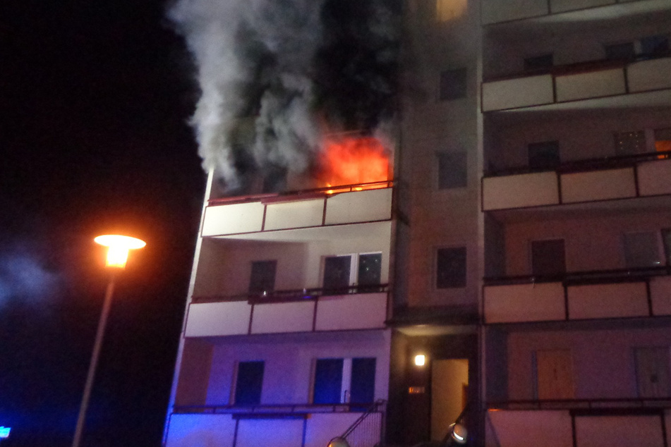 Adventskerze nicht gelöscht? Wohnung in Tangermünde steht in Flammen