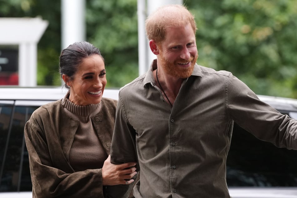 Nach sechs Jahren in Kalifornien sind Harry und Meghan (45) zurück in England.
