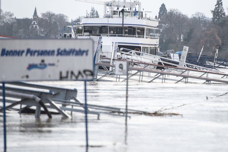 Am Pfingstwochenende drohen in ganz NRW Überschwemmungen durch starke Gewitter und anhaltenden Dauerregen.