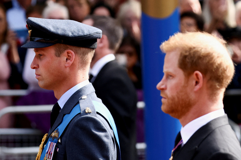 Prince Harry (l.) claims that his brother William attacked him during a heated argument over Meghan Markle.