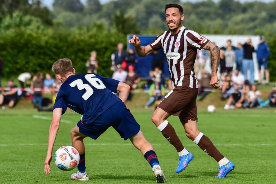 Mathias Pereira Lage (28, r.) soll die Offensive beim FC St. Pauli beleben.
