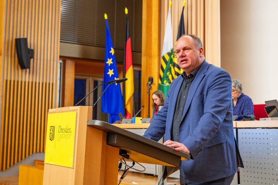 Die Kredit-Pläne von OB Dirk Hilbert (53, FDP) stoßen auf große Zustimmung. (Archivbild)