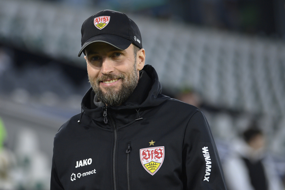 Sebastian Hoeneß (41) bleibt langfristig an Bord: Der Trainer des VfB Stuttgart verlängert seinen Vertrag vorzeitig bis 2027.
