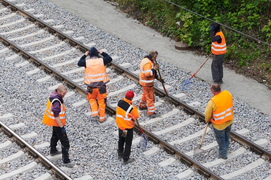 Unter anderem werden die Gleise komplett erneuert. (Symbolfoto)