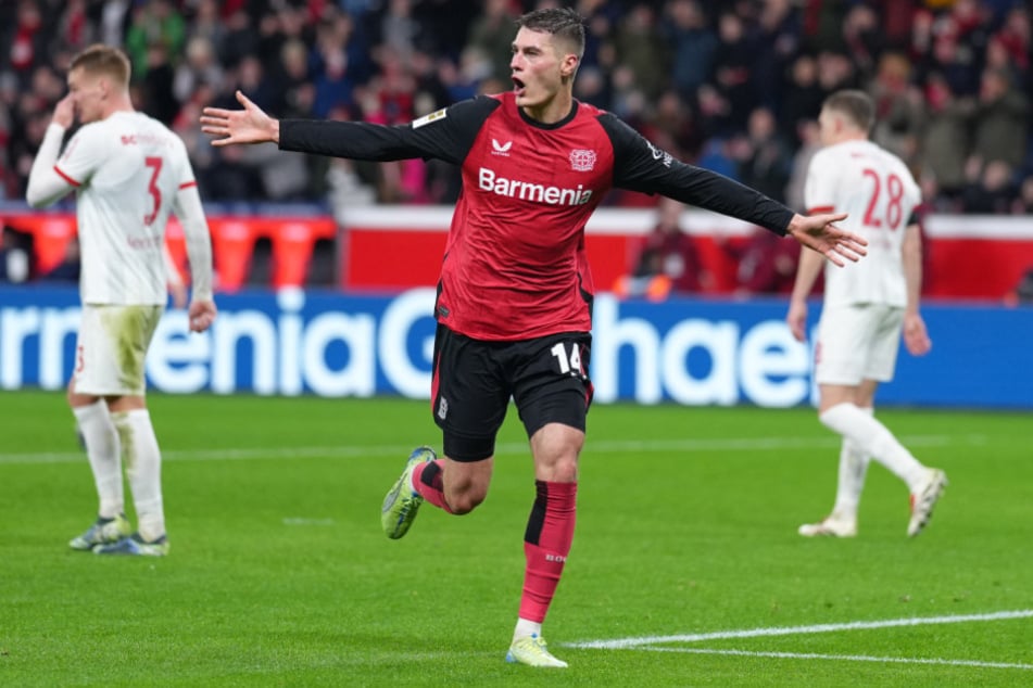 Patrik Schick war gegen den SC Freiburg mit seinen vier Toren der überragende Mann des Spiels.