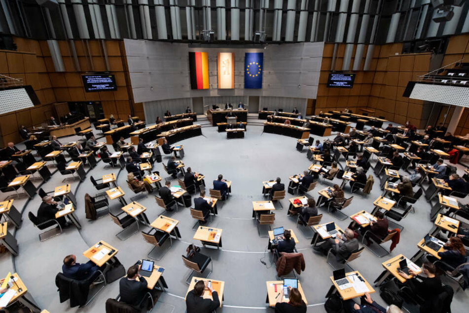 Am Donnerstag steht bei der Sitzung des Berliner Abgeordnetenhauses wieder einmal die Corona-Pandemie im Mittelpunkt.