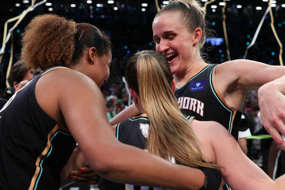 Traum erfüllt! Zwei deutsche Basketball-Girls auf den Spuren von Nowitzki