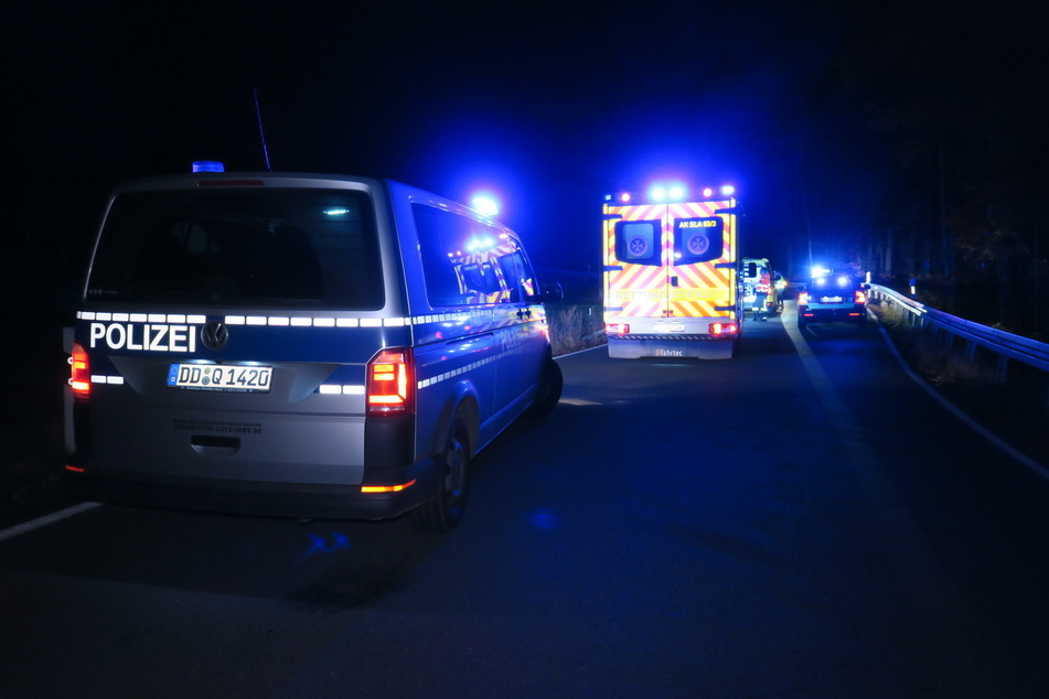 Die Bockauer Straße (K9133) musste für die Dauer des Einsatzes voll gesperrt werden.