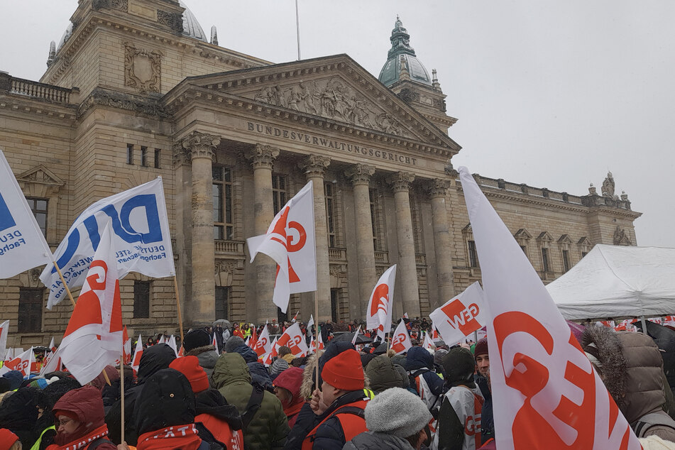 Mehr als 7000 Menschen demonstrierten am Dienstag in Leipzig.