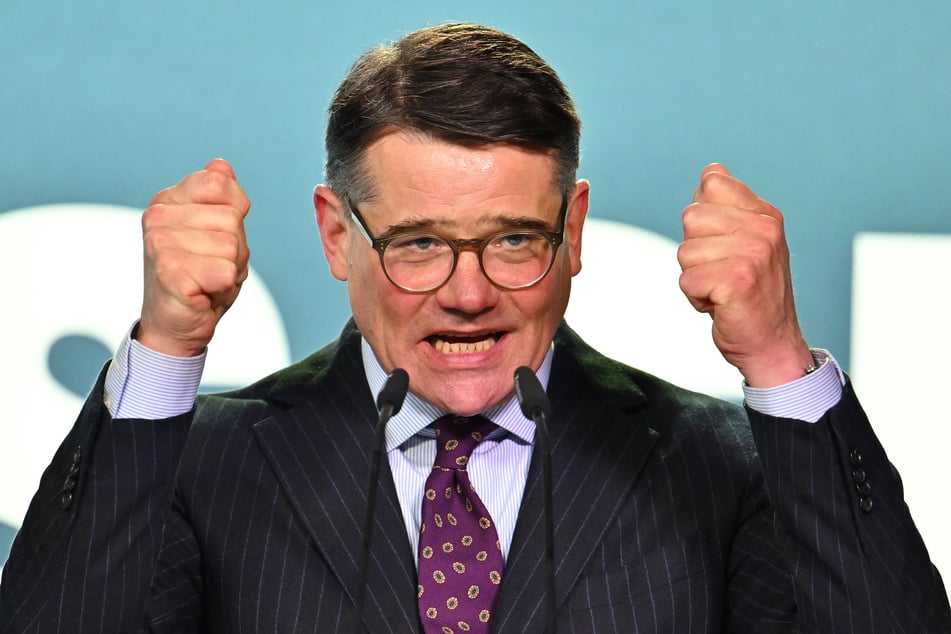 Hessens Ministerpräsident Boris Rhein (CDU) hat Gordon Schnieder gratuliert.