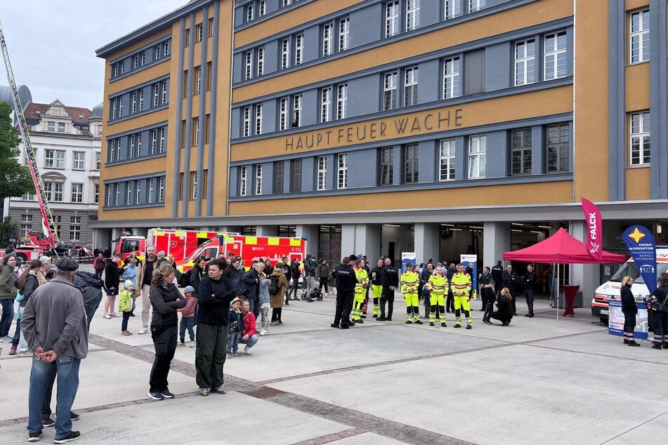 Zum St. Florianstag lädt die Leipziger Feuerwehr an der Hauptwache.
