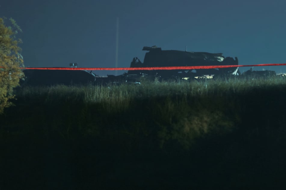 Flugzeug stürzt auf Weg in die Türkei ab: Vermutlich alle Insassen tot