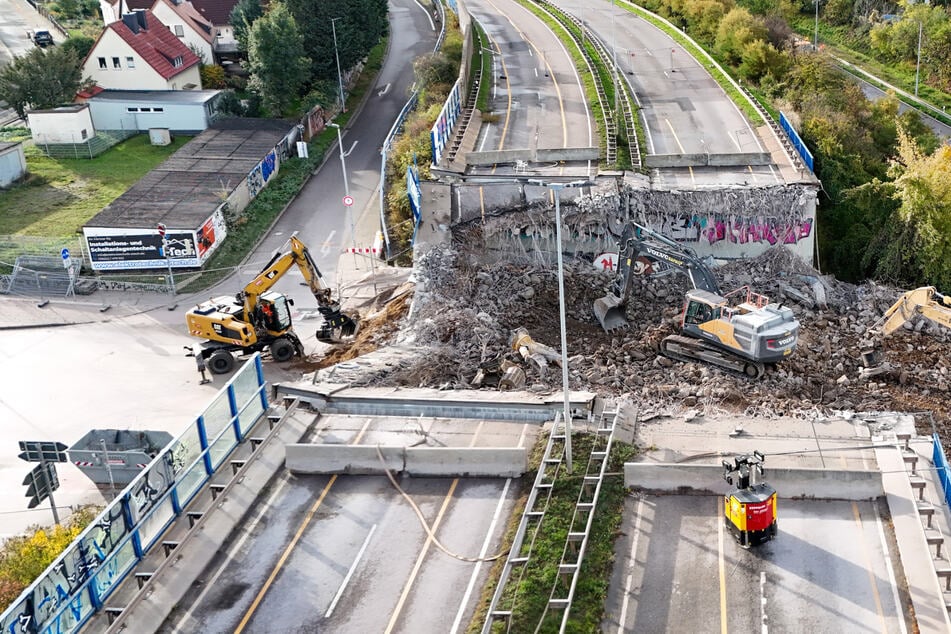 Abrissarbeiten der Ringbrücken in der Brenneckestraße sind abgeschlossen