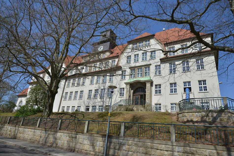 Unbekannte brachen am Wochenende in die Oberschule Schönau/Siegmar ein (Archivbild).