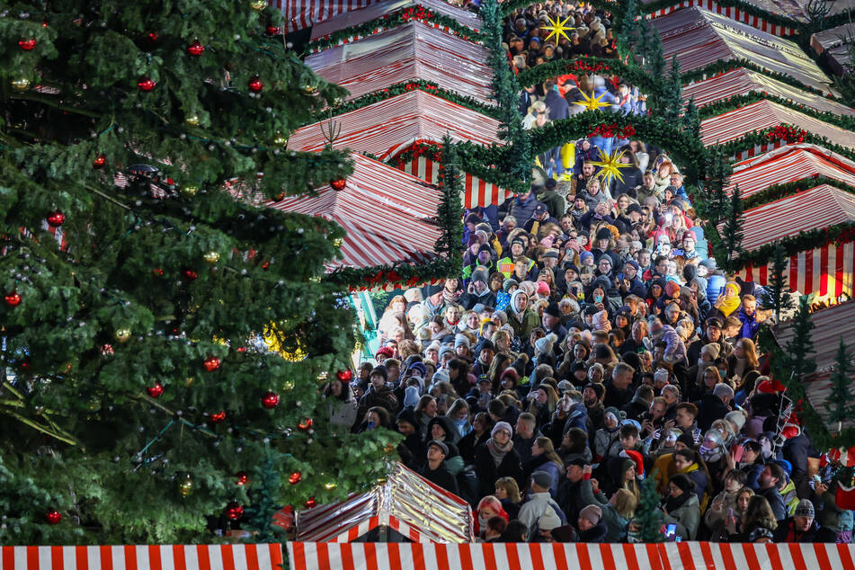 Besucher des Leipziger Weihnachtsmarktes werden in diesem Jahr auf einige Musik-Klassiker verzichten müssen.