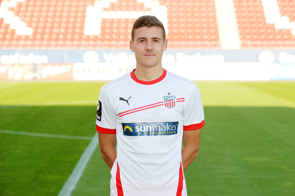 FSV-Spieler Marius Hauptmann wurde erfolgreich am Knie operiert.