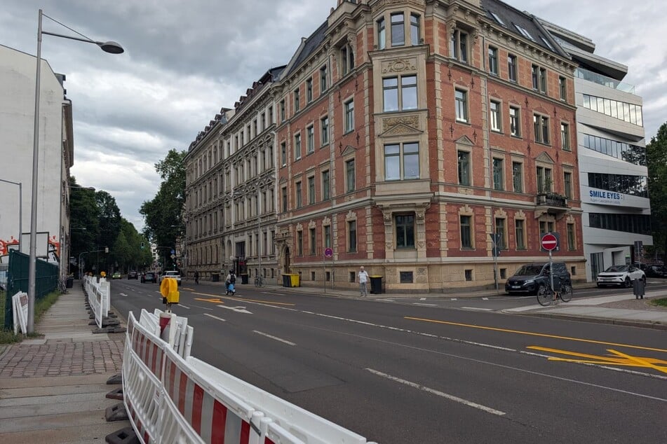 Im Zuge der Baumaßnahme will die Stadt unter anderem Radspuren in beide Richtungen anordnen.