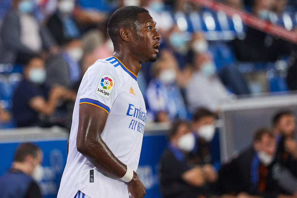 Ein Anblick, an den man sich erst gewöhnen muss: David Alaba (29) im Trikot von Real Madrid.
