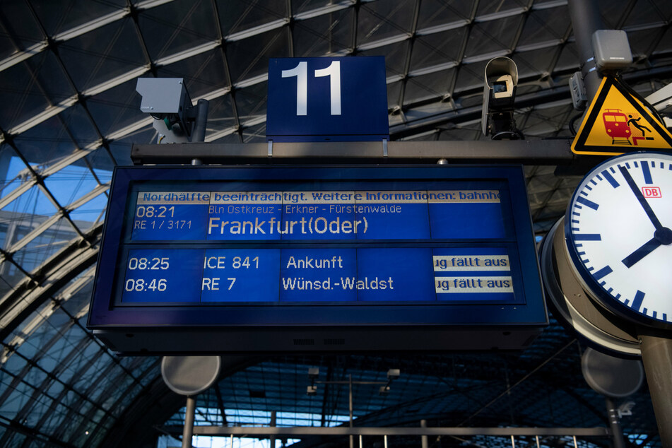 Nach "Ylenia" und "Zeynep": Zugverkehr in Berlin und Brandenburg weiter beeinträchtigt