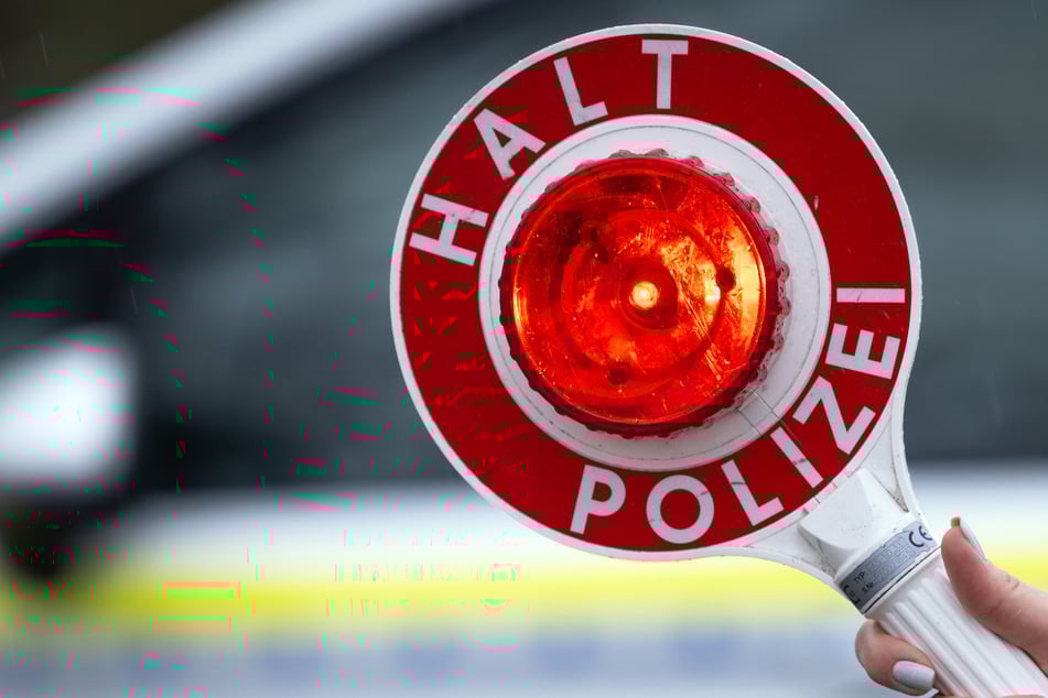 Kontrollmarathon am "Tag ohne Verkehrstote": Polizei jagt Raser