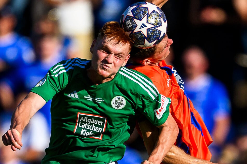 David Hummel (23, links) läuft künftig für Hansa Rostock auf.