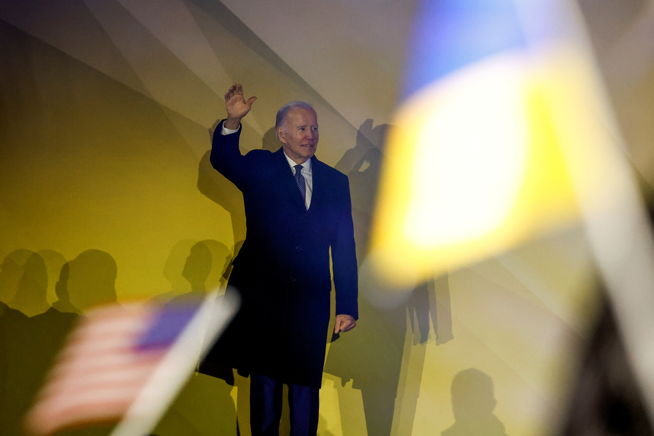 US pledges billions more in economic assistance for Ukraine