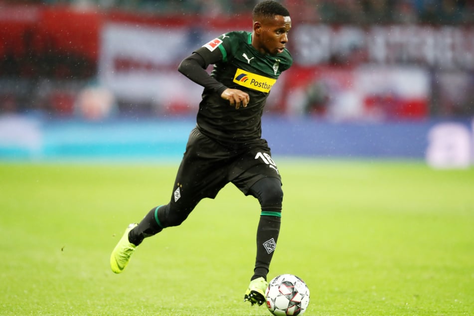 Ibrahima Traoré (33) darf ab Donnerstag in Dresden vorspielen und versuchen, sich für einen neuen Vertrag versuchen zu empfehlen, nachdem sein Kontrakt bei Borussia Mönchengladbach nicht verlängert wurde.