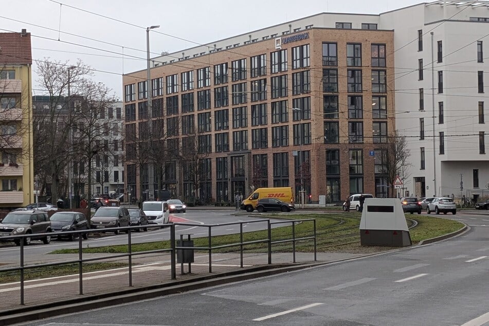 Der Verkehr in Richtung Innenstadt wird überwacht.