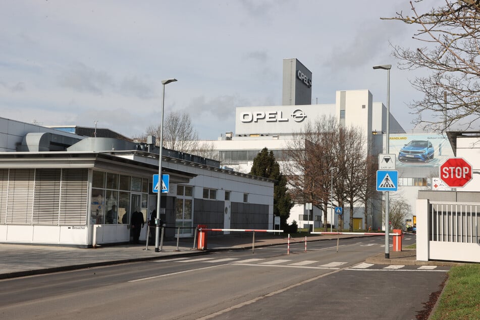 Der Autobauer plant in Eisenach vorübergehend Kurzarbeit, weil das Opel-Modell Grandland derzeit weniger nachgefragt wird. (Archivbild).