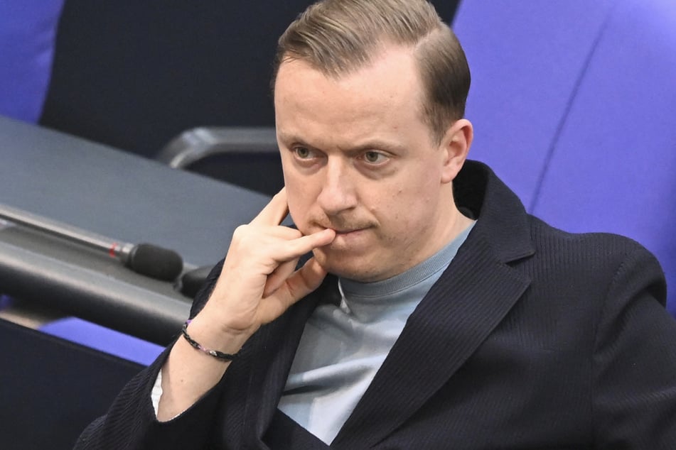 Bundestag hebt Immunität von SPD-Abgeordnetem Ahmetovic auf