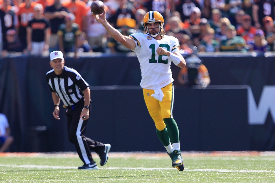 Packers quarterback Aaron Rodgers threw two touchdowns in Green Bay's Thursday night win.