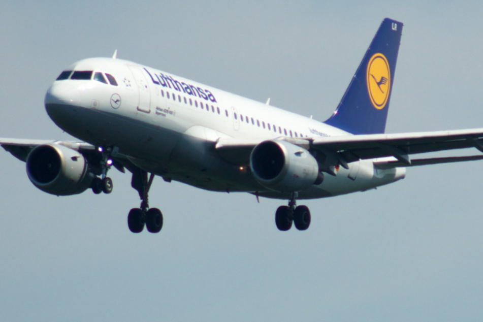 Ernster Zwischenfall nach nur 18 Minuten in der Luft: Lufthansa-Maschine muss sofort landen