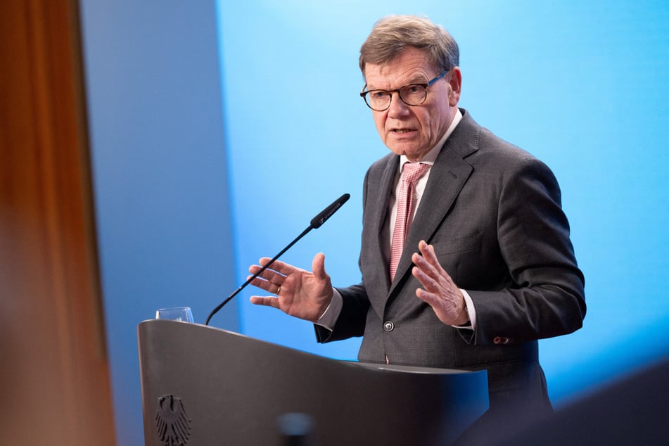 Außenminister Johann Wadephul (63, CDU).