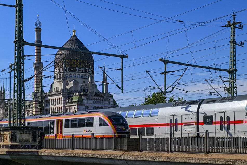 Im Zug von Dresden nach Görlitz kam es am Dienstagabend zu einem ekelhaften Vorfall. (Archivbild)