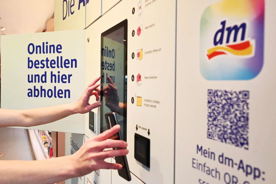 Klage gegen dm: Verkauf apothekenpflichtiger Medikamente online zulässig?