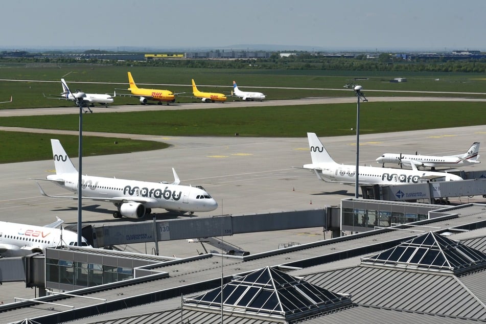Ziele der Airline sind unter anderem Heraklion, Korfu, Kos und Rhodos in Griechenland, Faro und Funchal in Portugal.