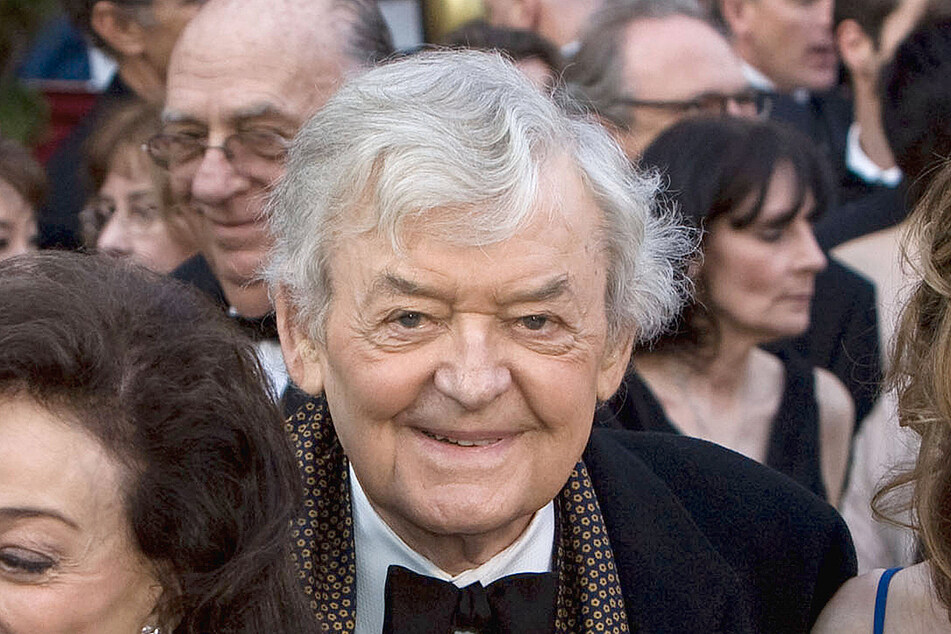 Hal Holbrook was a TV show icon.