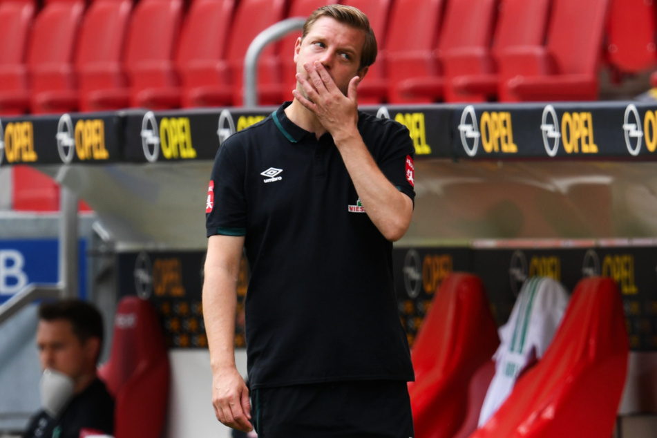 Werder-Trainer Florian Kohfeldt ärgerte sich über die große vergebene Chance seines Teams, Düsseldorf mit einem Sieg zu überholen.