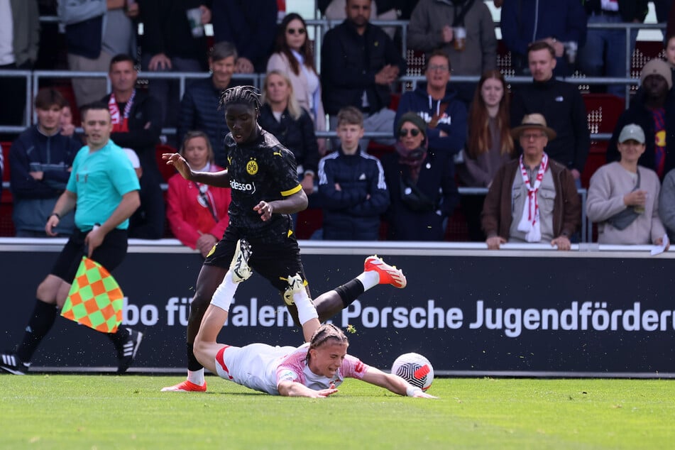 Für die Sachsen lief die Partie mehr als unglücklich. Trotz zahlreicher Chancen hieß es bis zur 90. Minute 2:3.