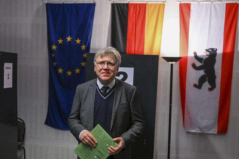 Berlins Landeswahlleiter Stephan Bröchler (60) wird seine Stimme am 12. Februar in einem Wahllokal abgeben.