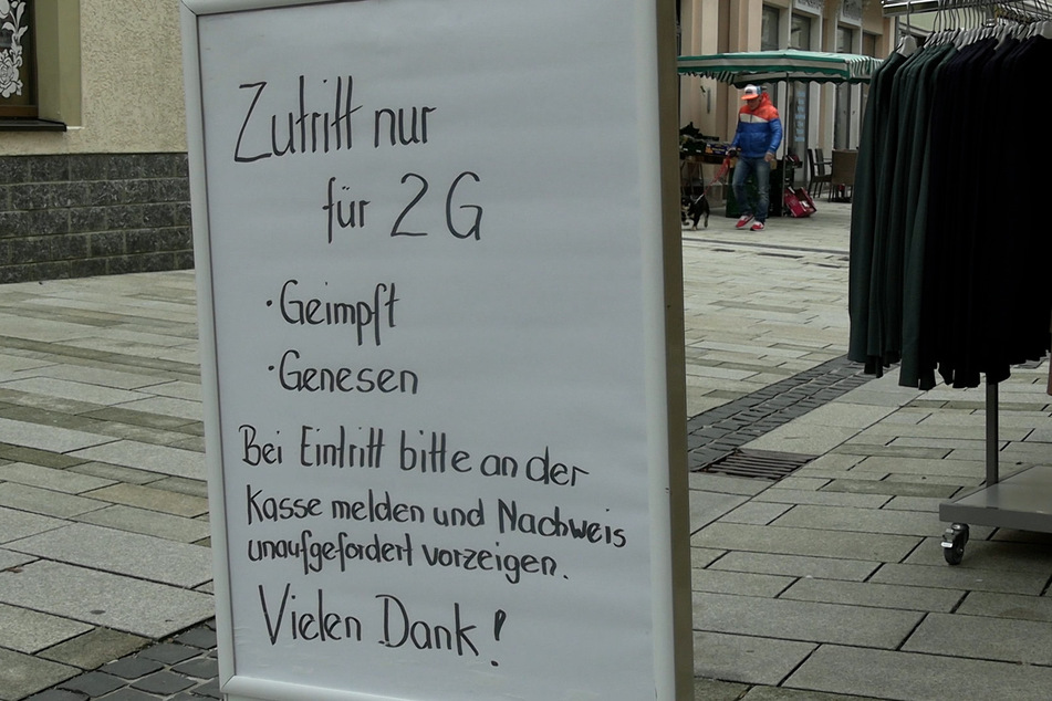 Viele Geschäfte müssen derzeit die 2G-Regel anwenden um Kunden begrüßen zu dürfen.