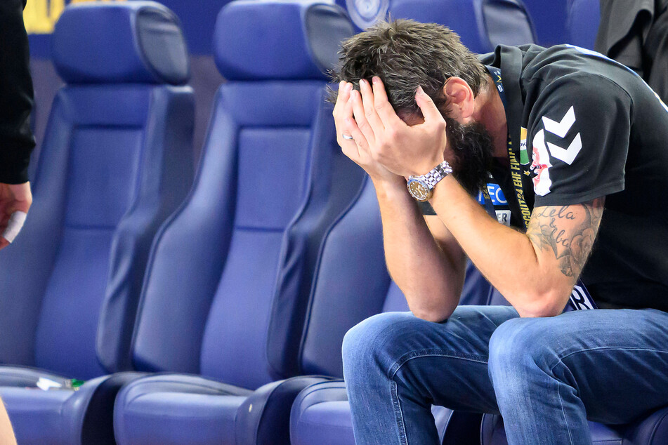 Tragischer Todesfall beim Handball: Magdeburgs Coach wollte nicht weiterspielen!