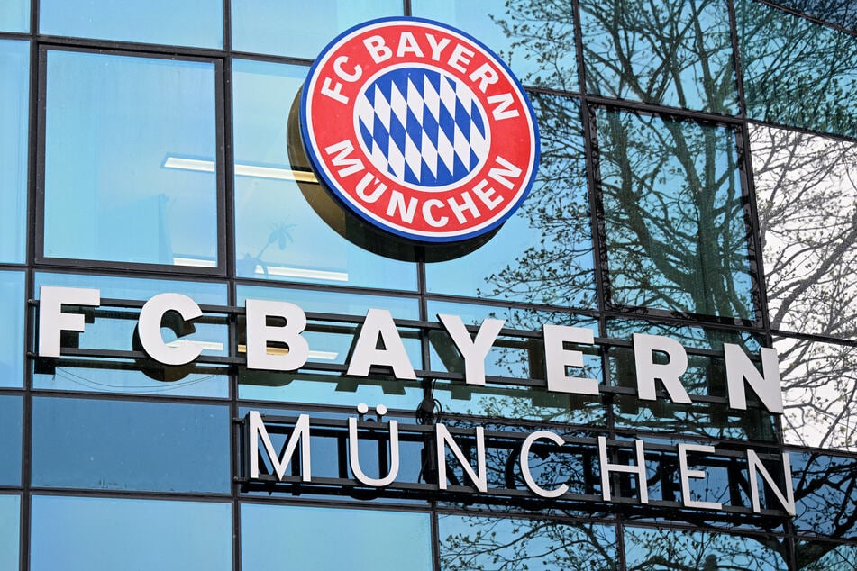 Der FC Bayern München investiert in ein neues Stadion für die Fußballerinnen.