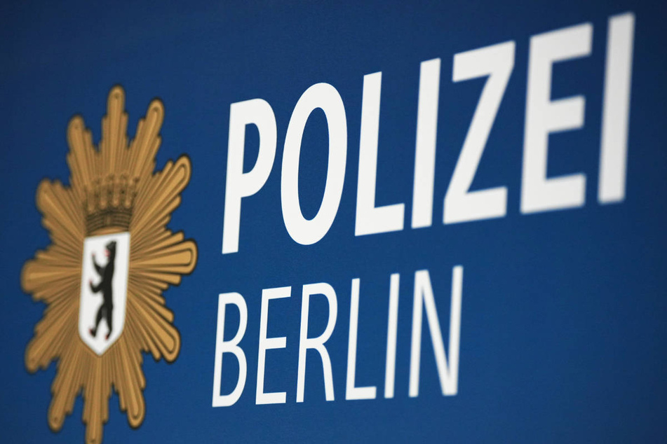 Die Polizei Berlin warnt vor einem gefälschten Formular mit dem Betrüger ihre Opfer zur Zahlung eines Geldbetrags gebracht werden sollen. (Symbolfoto)