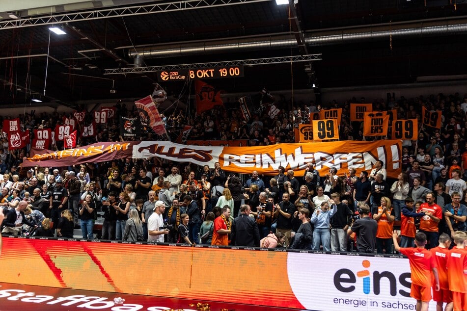 Fällt sogar die 2000-er Zuschauer-Marke? Am Sonntag werden zahlreiche Fans zum letzten Testspiel der Niners erwartet.