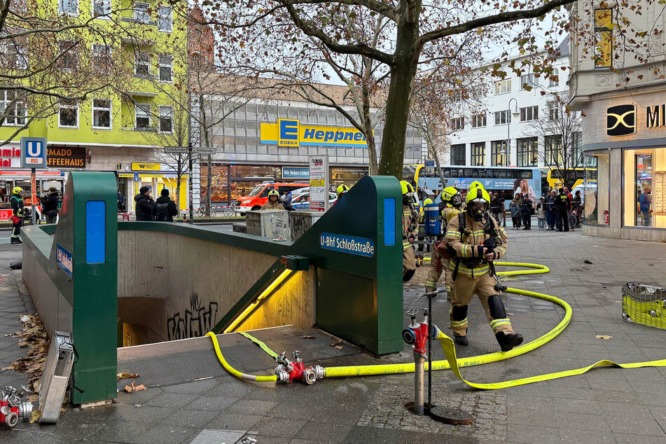 Ende November rückte die Feuerwehr mit einem Großaufgebot zur Schloßstraße aus.