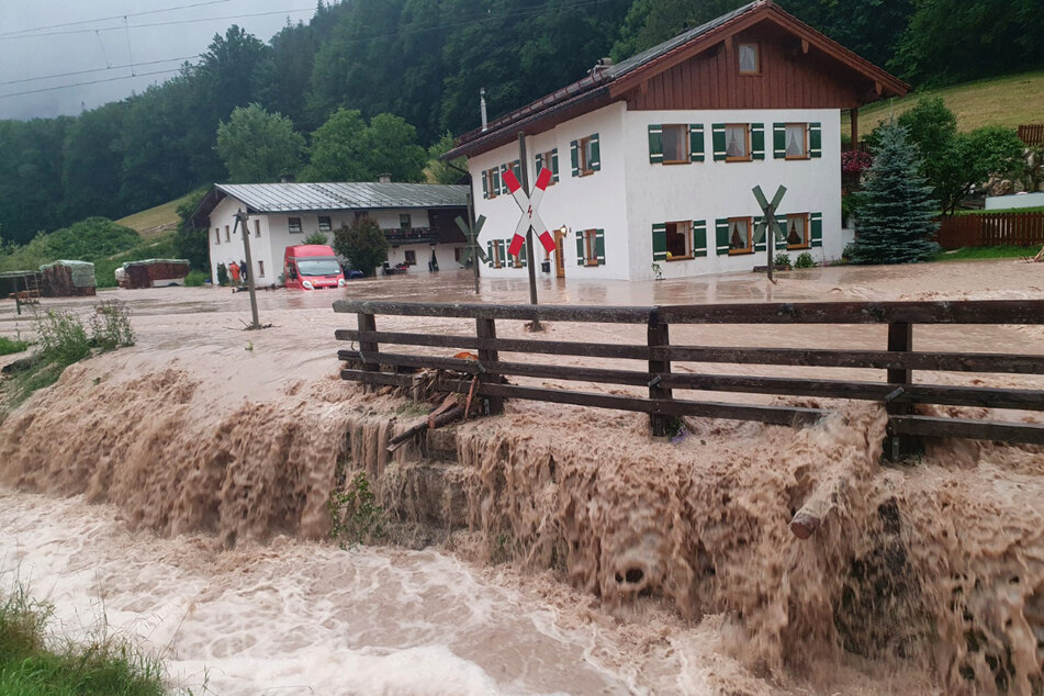 Am Wochenende überschwemmte Dauerregen den Alpenraum.