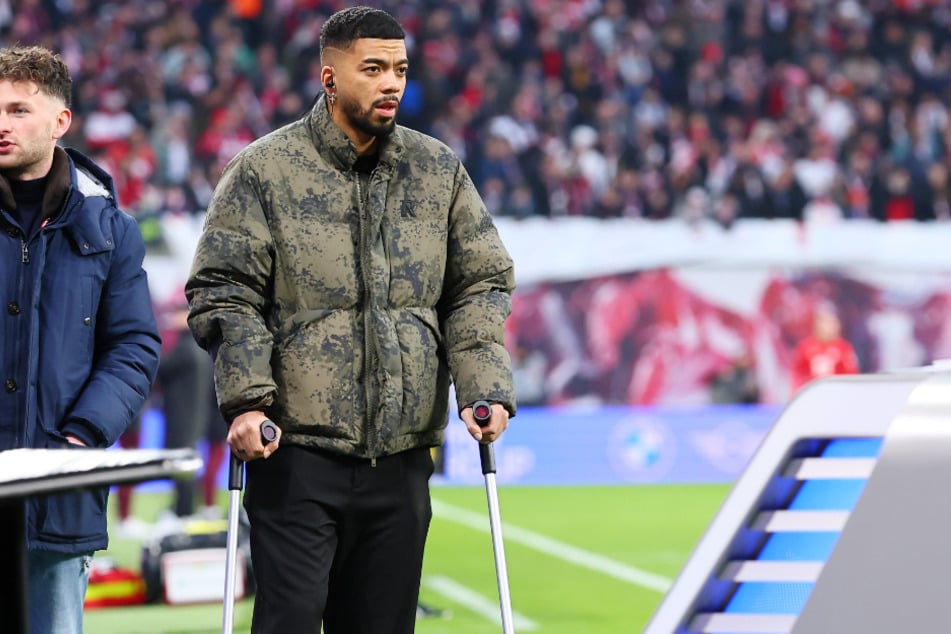 RB Leipzigs Benjamin Henrichs (28) weiß noch nicht, wann er sein Comeback geben kann.