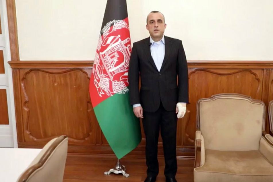 Amrullah Saleh, Vizepräsident von Afghanistan, steht in seinem Büro.